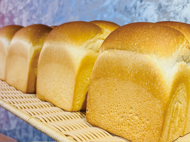 「小麦の奴隷 佐倉うすい店」
食パン1.5斤（690円）の画像