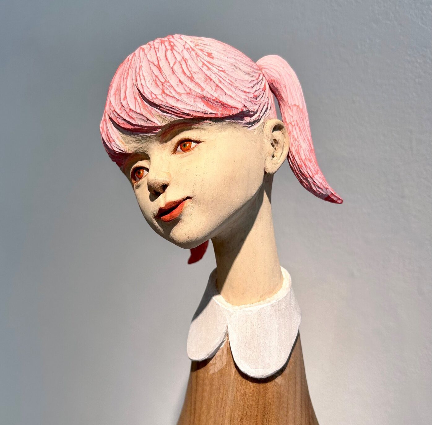 令和７年度富里市芸術鑑賞事業「関口恵美展-木彫の世界-」の画像